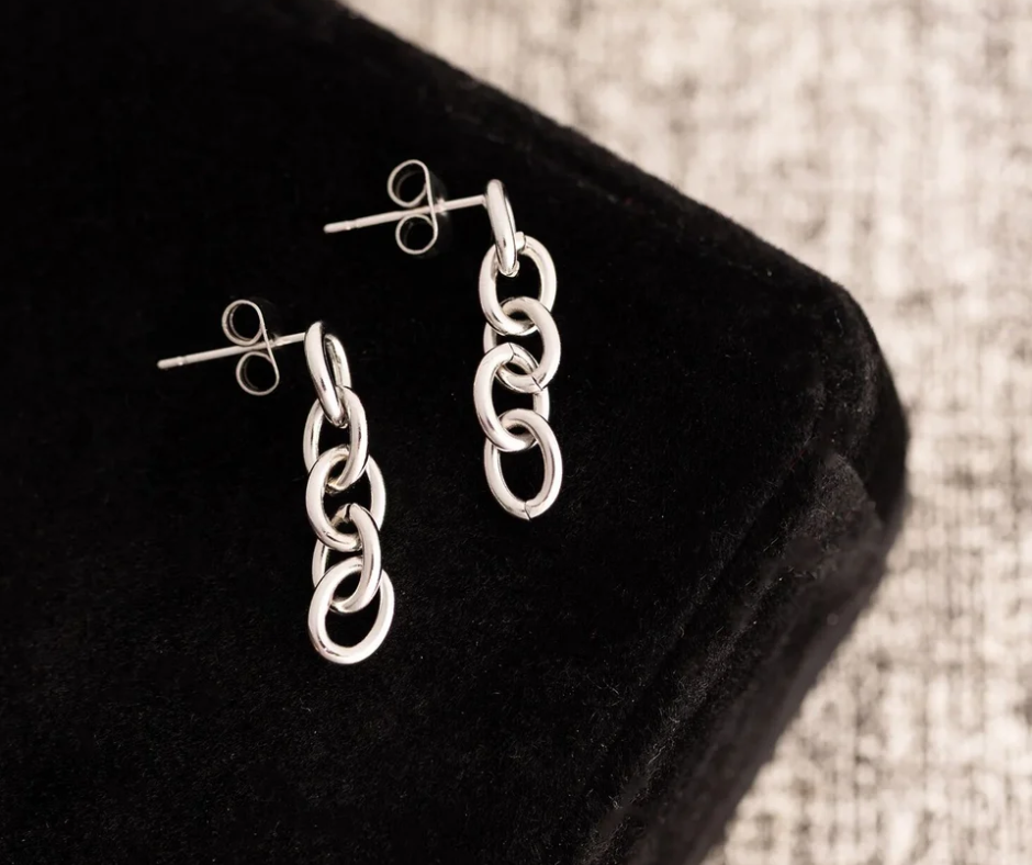 LUX Loop Dangle Earring