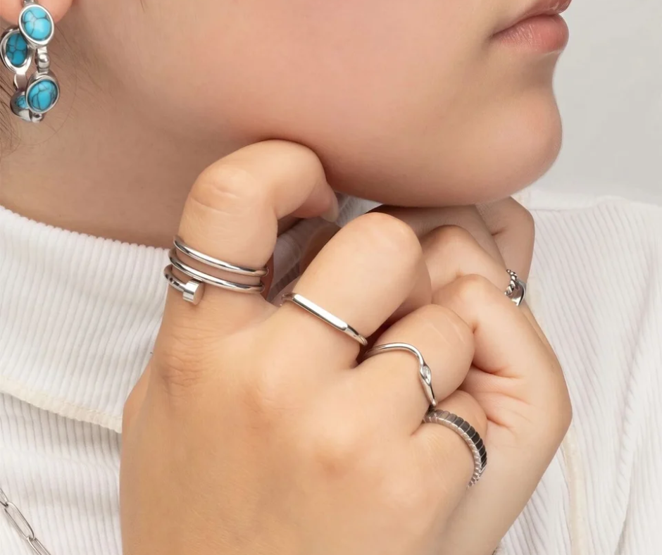 LUX Twisted Nail Ring