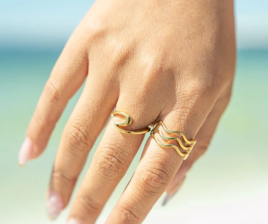 LUX Triple Wave Geometric Ring