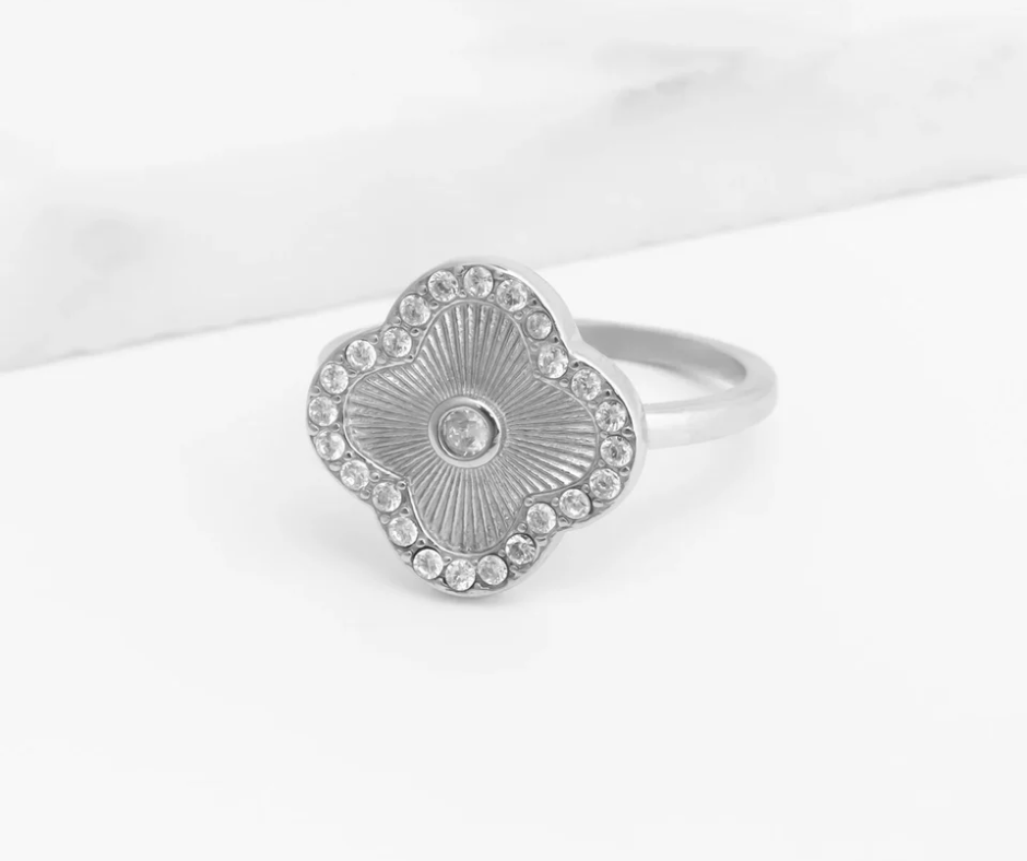 LUX Floral Motif Ring
